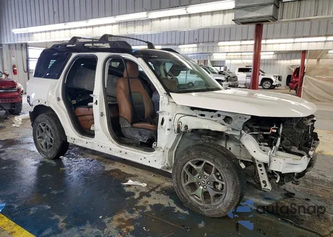 2023 Ford Bronco Sport Badlands z USA, uszkodzony, nr VIN 3FMCR9D9XPRD00117